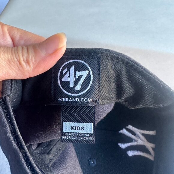 New York Yankees '47 Brand Hat Cap Youth Black Adjustable Hook and Loop Cotton - Picture 6 of 7